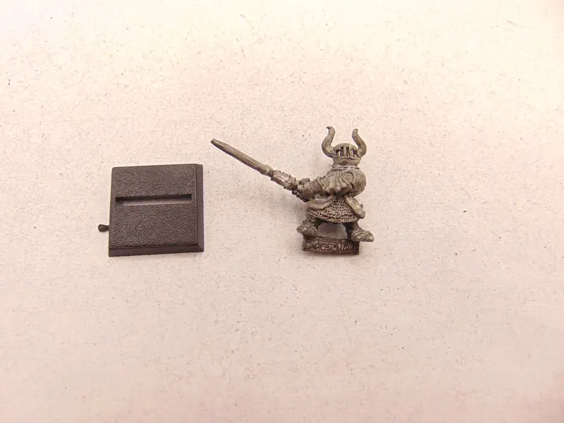 0303 Chaos Dwarfs Zelazad Hornhead