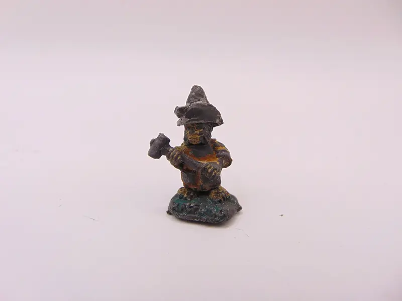 C11 Halfling Hari The Hammer