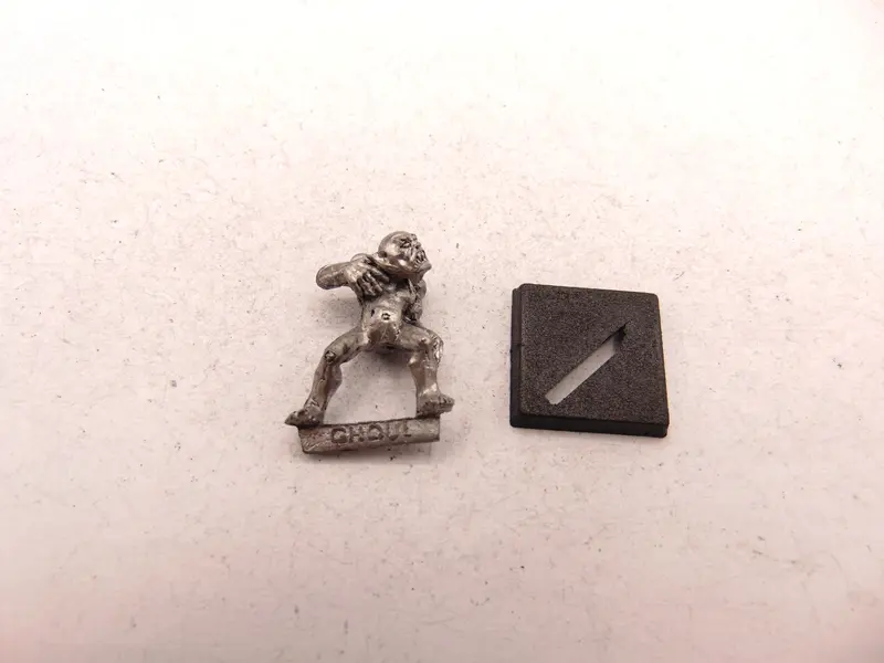 C18 Night Horrors Ghoul Attacking
