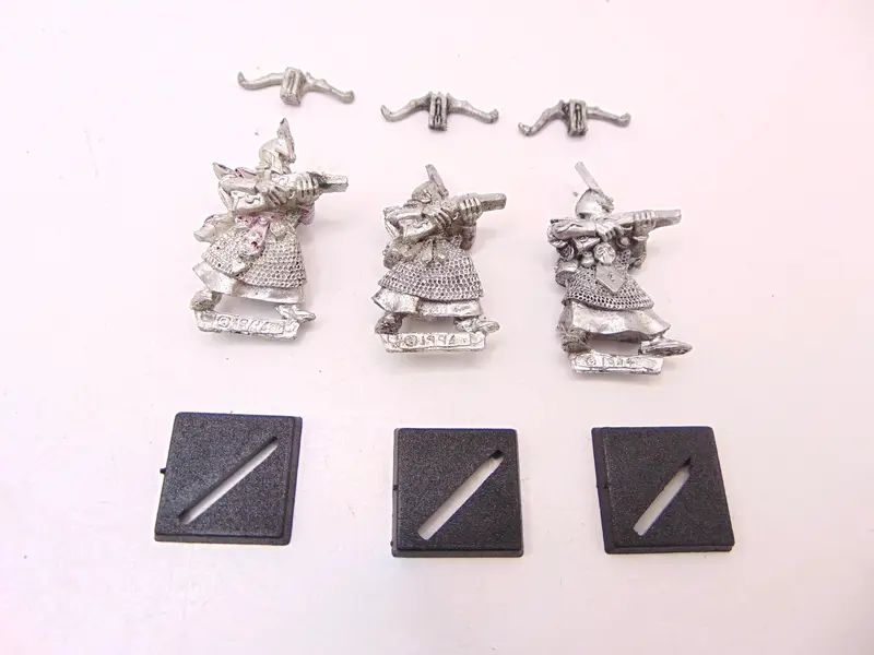 Dark Elf Crossbowmen