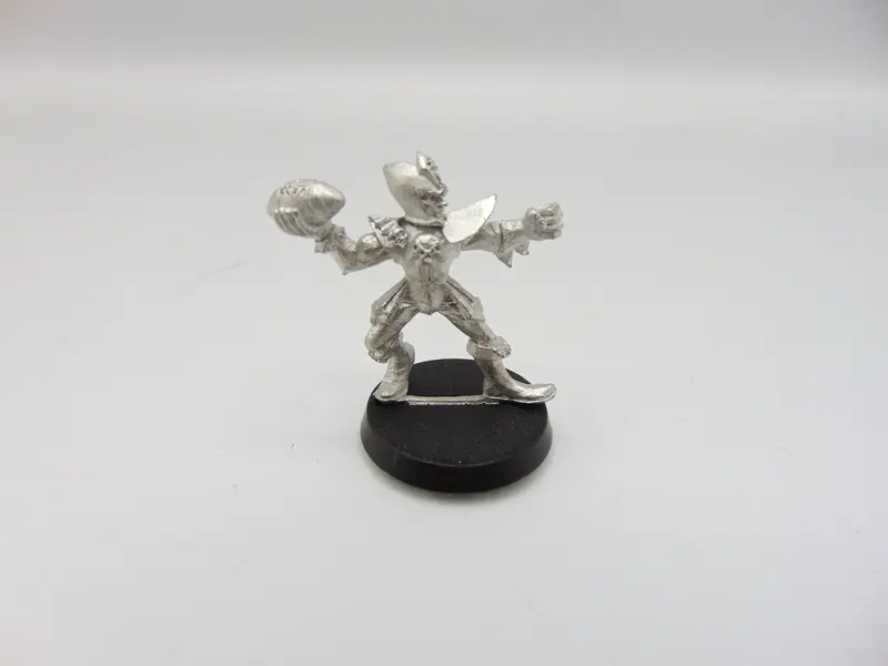 Dark Elf Thrower
