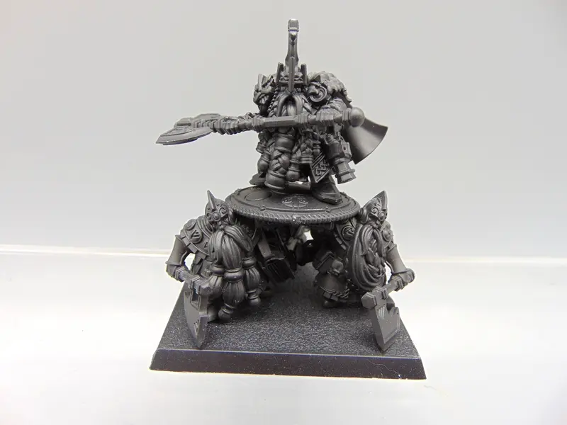 Dwarf Lord with Shieldbearers