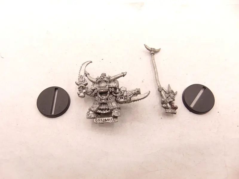 Ghazghkull Thraka & Makari