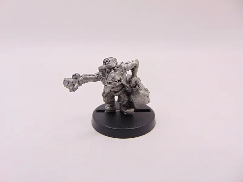 Gretchin with Toolbox