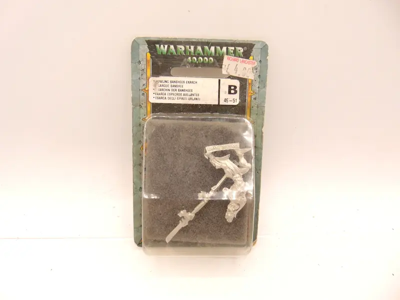 Howling Banshees Exarch