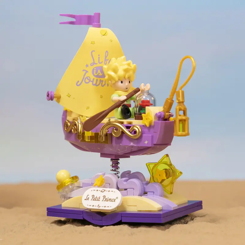 Le Petit Prince™ Starry Ride Boat - Pantasy Brick Kit
