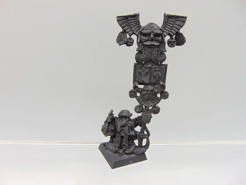 Ltd Ed Army Box Dwarf Army Standard Bearer