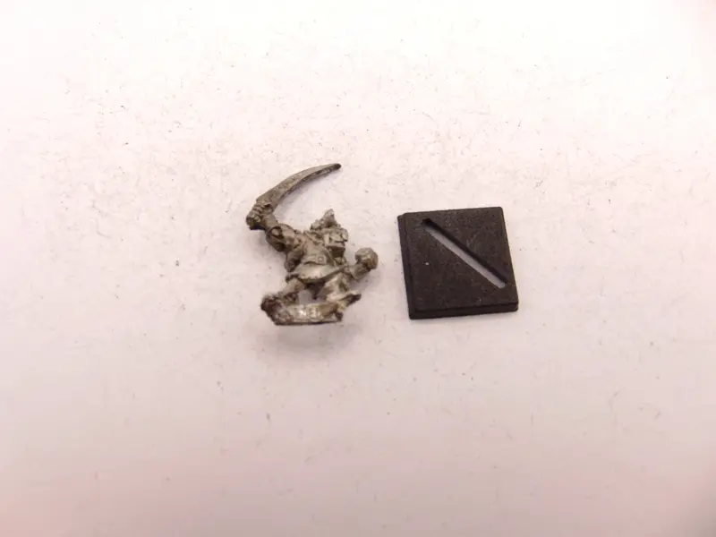 Marauder Goblin with Sword