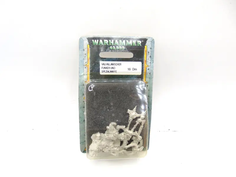 Mispack Chaos Lord in Valhallan Radio Operator and Special Weapon Blister