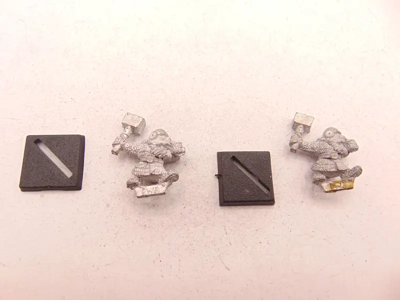 MM10 Dwarf - DW3 Dwarf Hammer