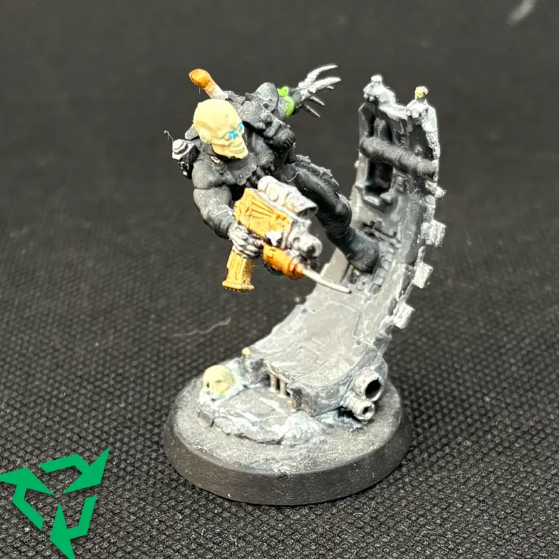 Preloved Warhammer 40k Eversor Assassin