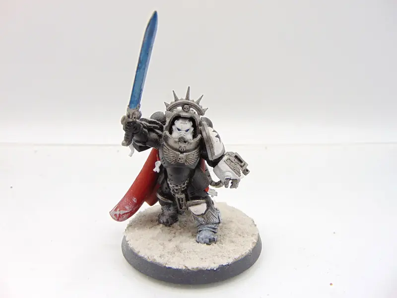 Primaris Captain in Gravis Armour
