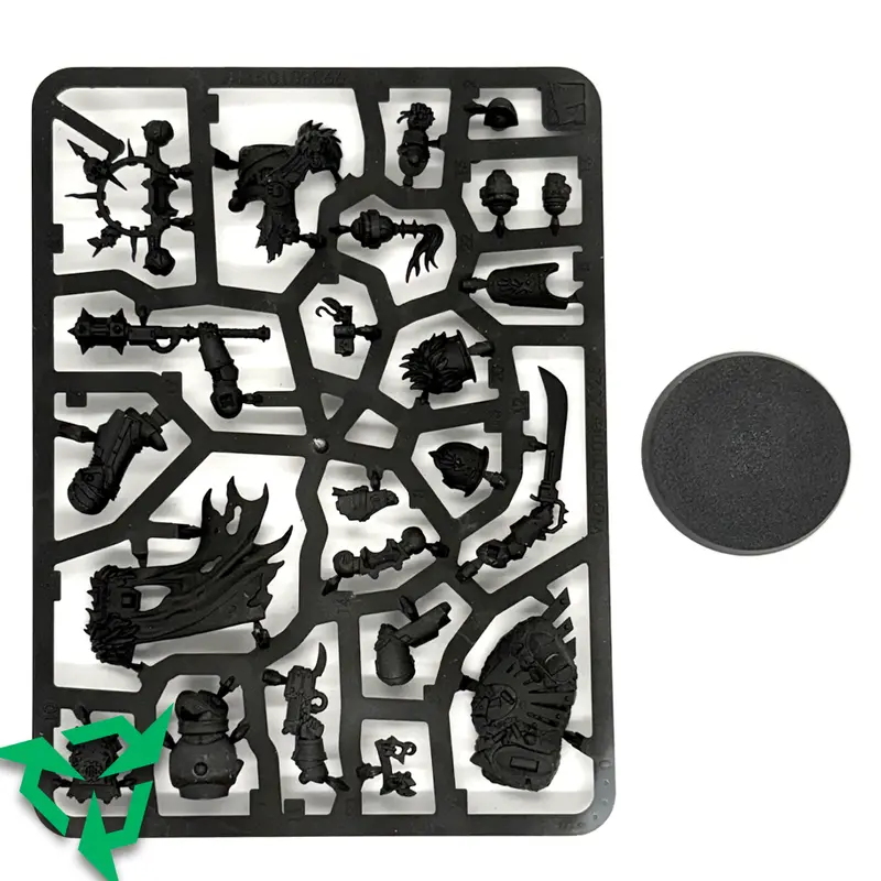 Red Corsairs Reave-Captain - Primed Sprue
