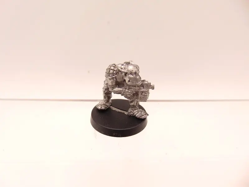RTB2 Space Ork Raider Boy with Bolta