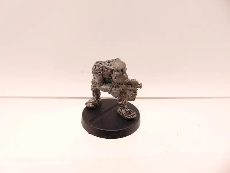 RTB2 Space Ork Raider Boy with Bolta